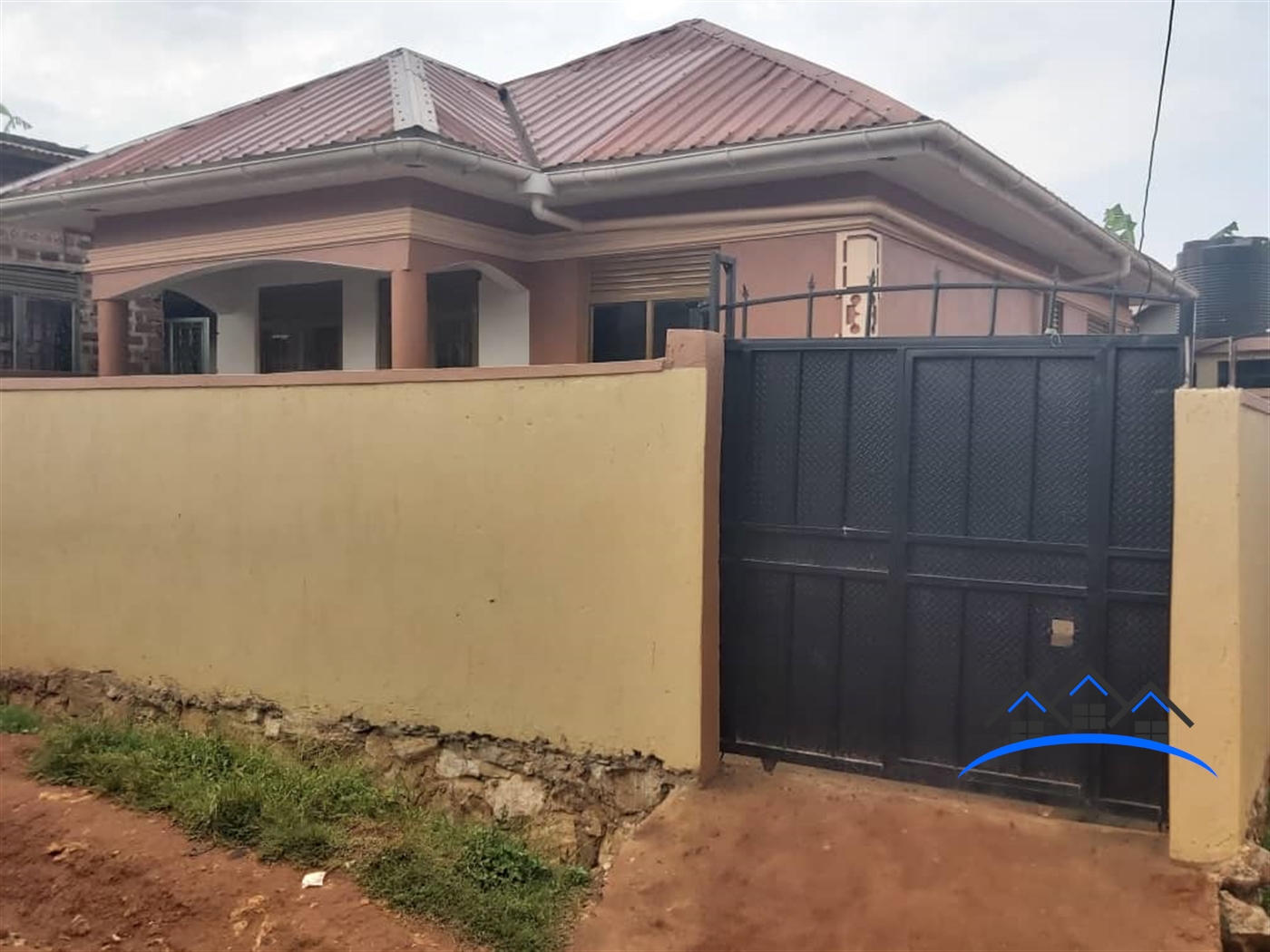 Bungalow for sale in Nansana Wakiso