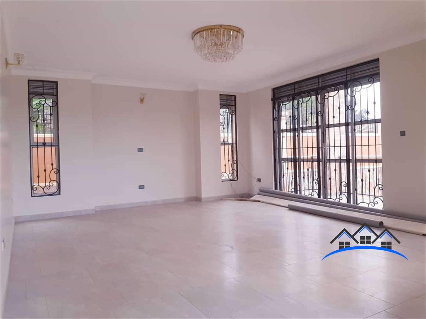 Mansion for sale in Munyonyo Kampala