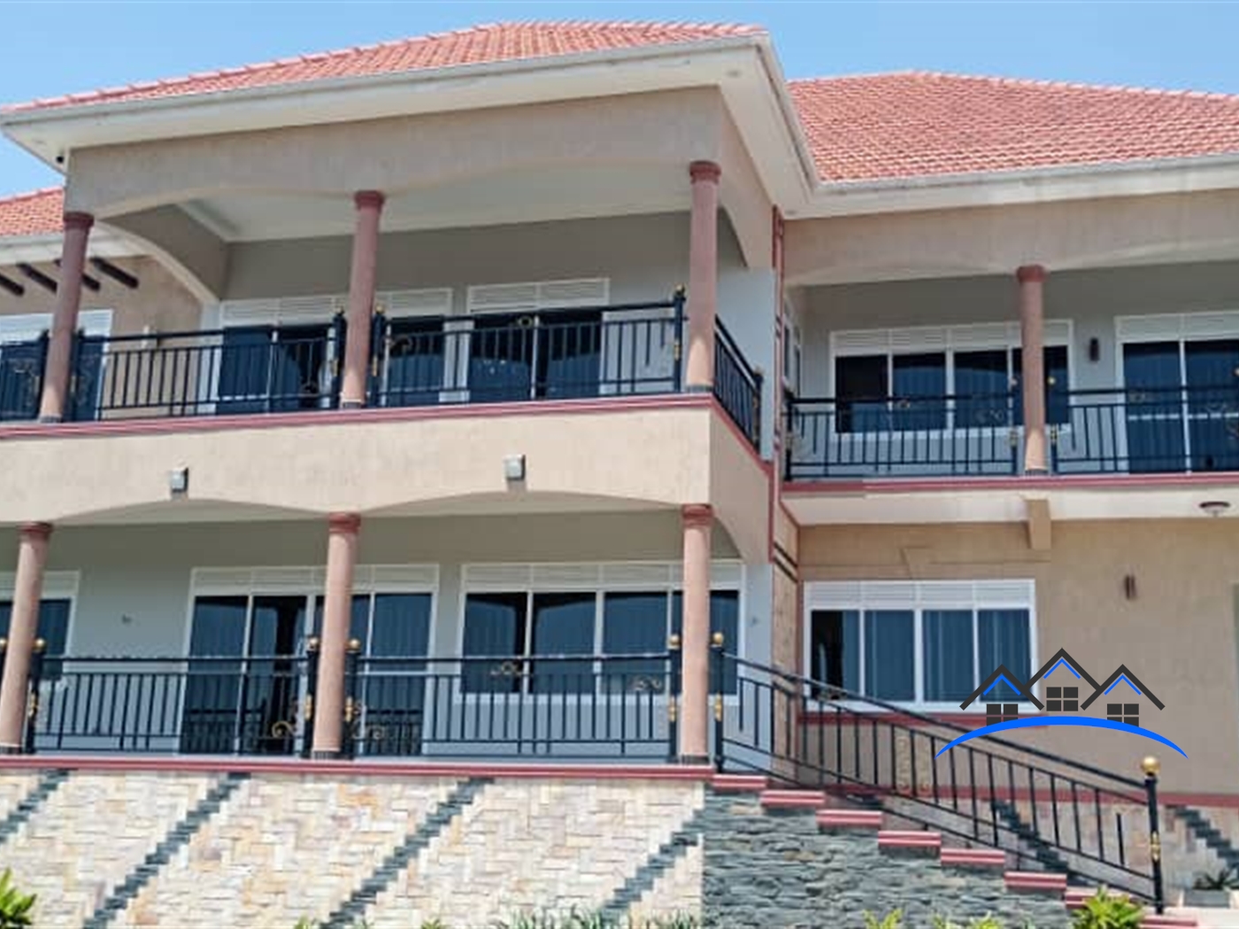 Mansion for sale in Bwebajja Wakiso