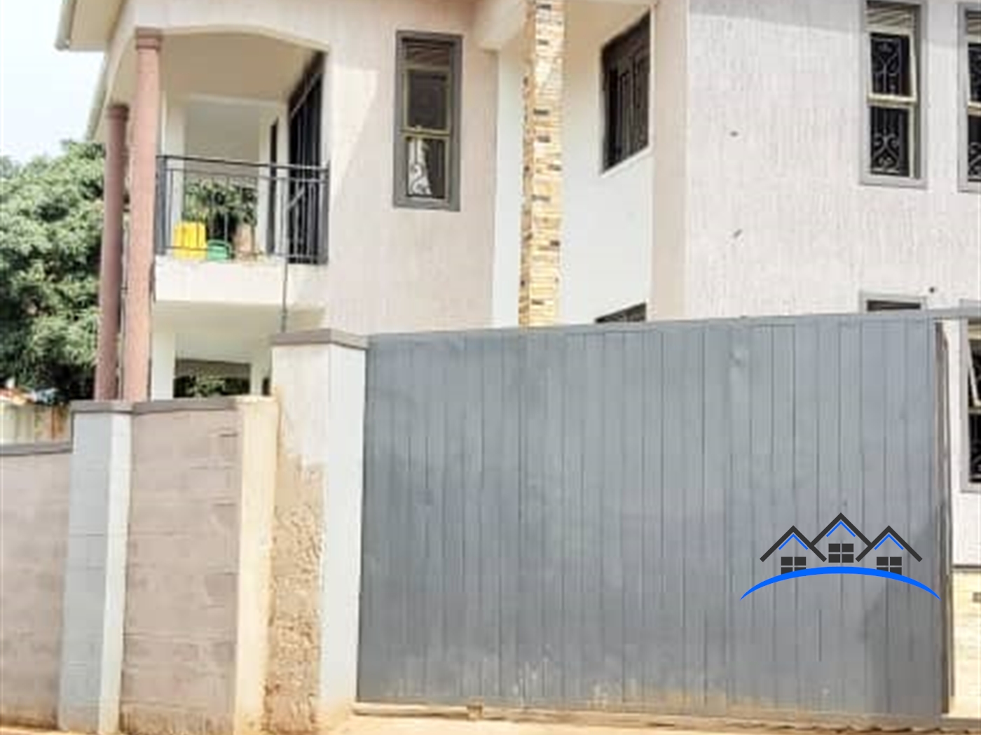 Storeyed house for sale in Bwebajja Wakiso