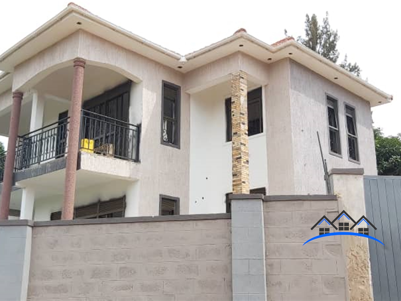 Storeyed house for sale in Bwebajja Wakiso