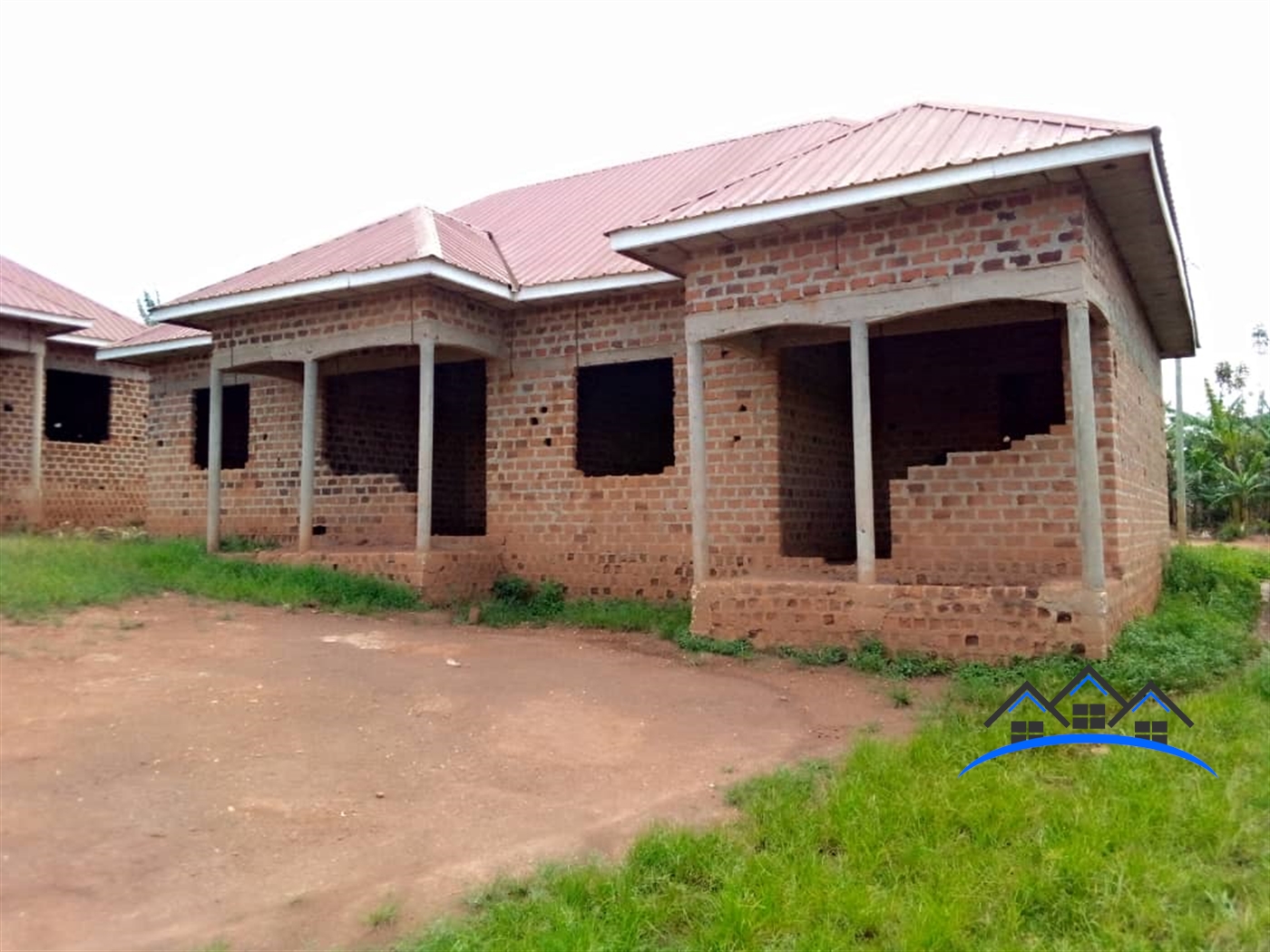 Shell House for sale in Kirinyabigo Wakiso