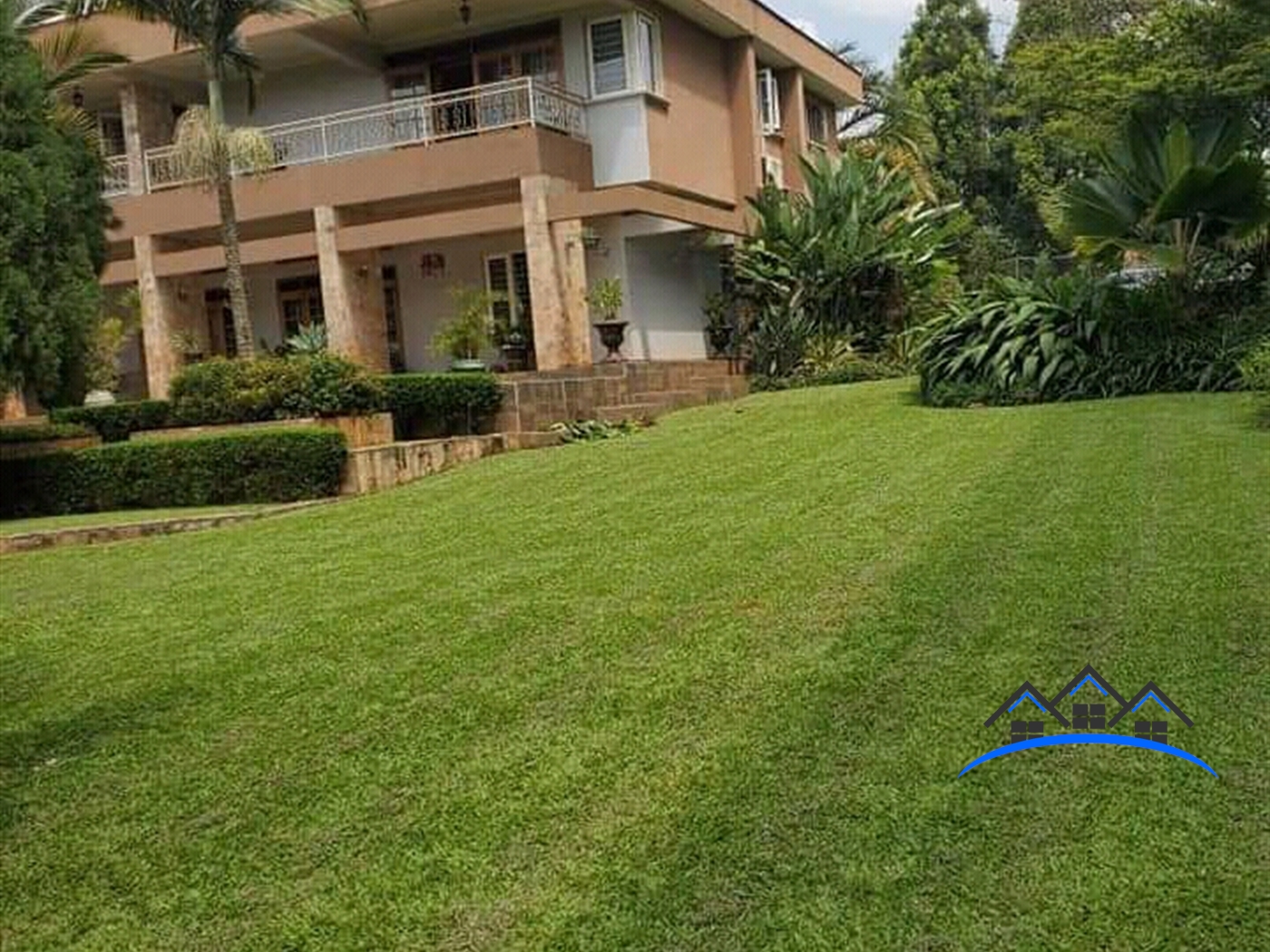 Mansion for sale in Bbunga Kampala