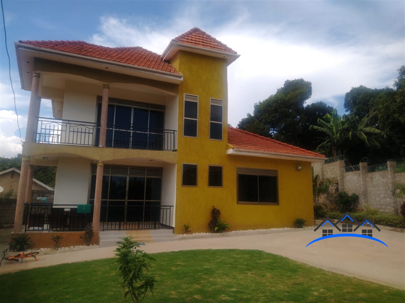 Villa for sale in Munyonyo Kampala