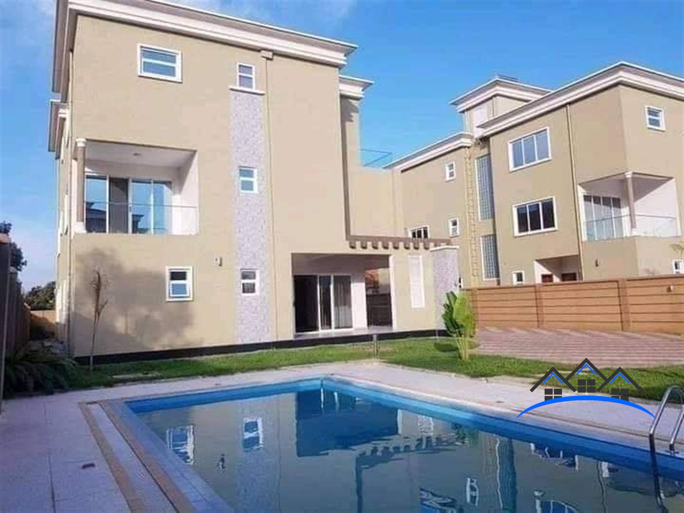 Mansion for sale in Munyonyo Kampala