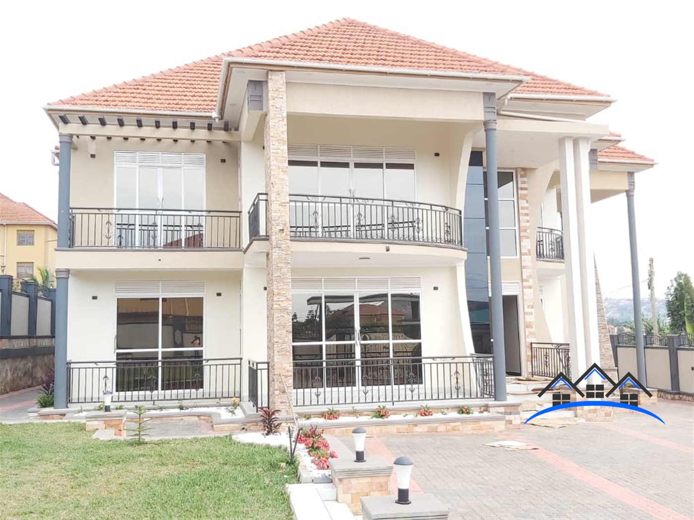 Storeyed house for sale in Kitende Wakiso