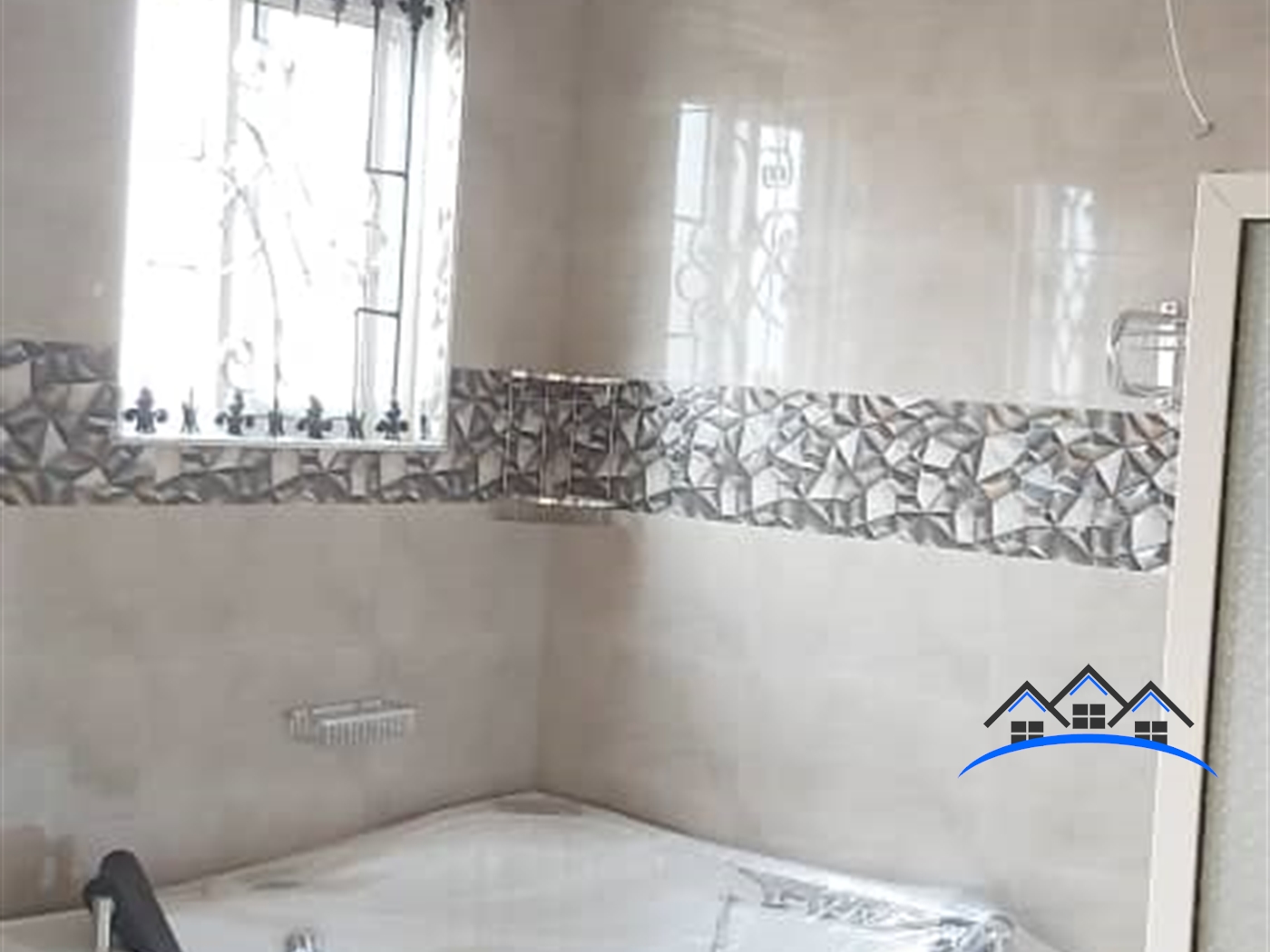 Storeyed house for sale in Kitende Wakiso