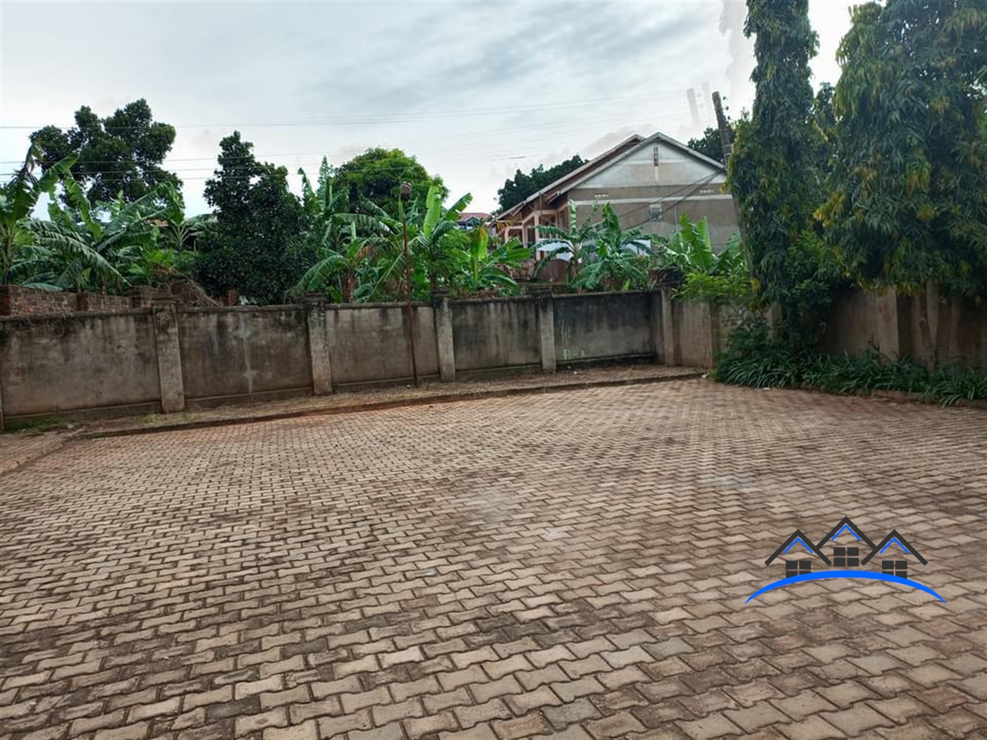 Commercial Land for sale in Zana Wakiso