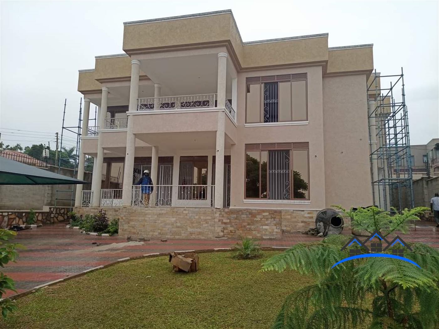 Storeyed house for sale in Munyonyo Kampala