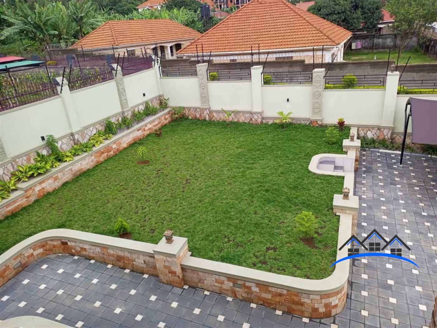 Storeyed house for sale in Kitenda Wakiso