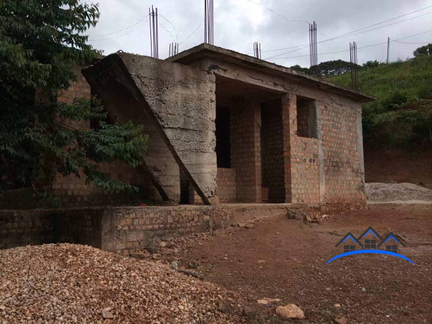 Shell House for sale in Seguku Wakiso