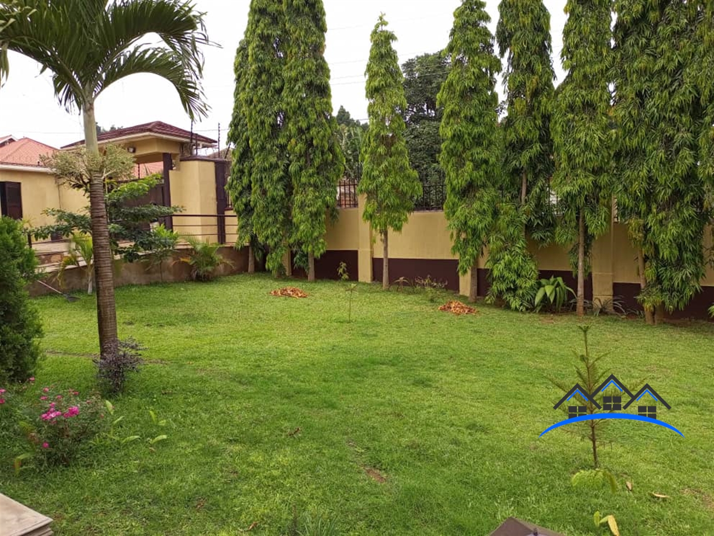 Storeyed house for sale in Najjera Wakiso