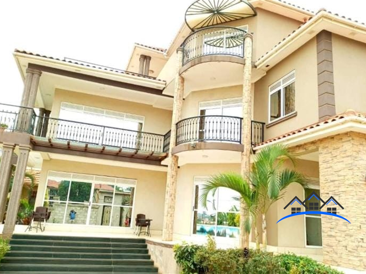 Mansion for sale in Kiwaatule Kampala