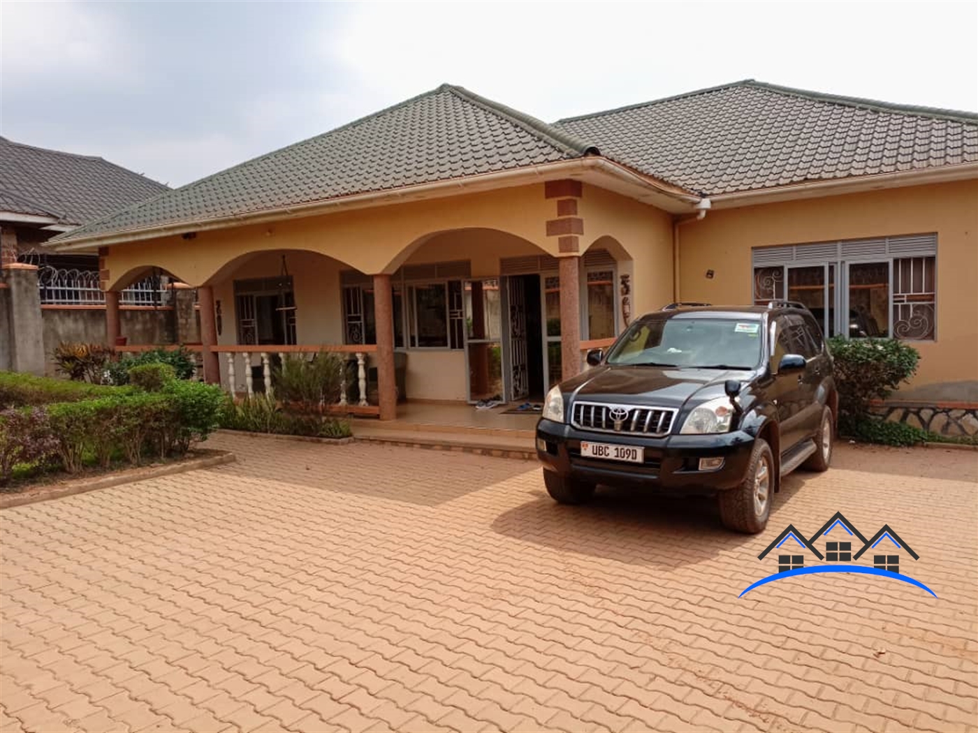 Bungalow for sale in Kyanja Wakiso