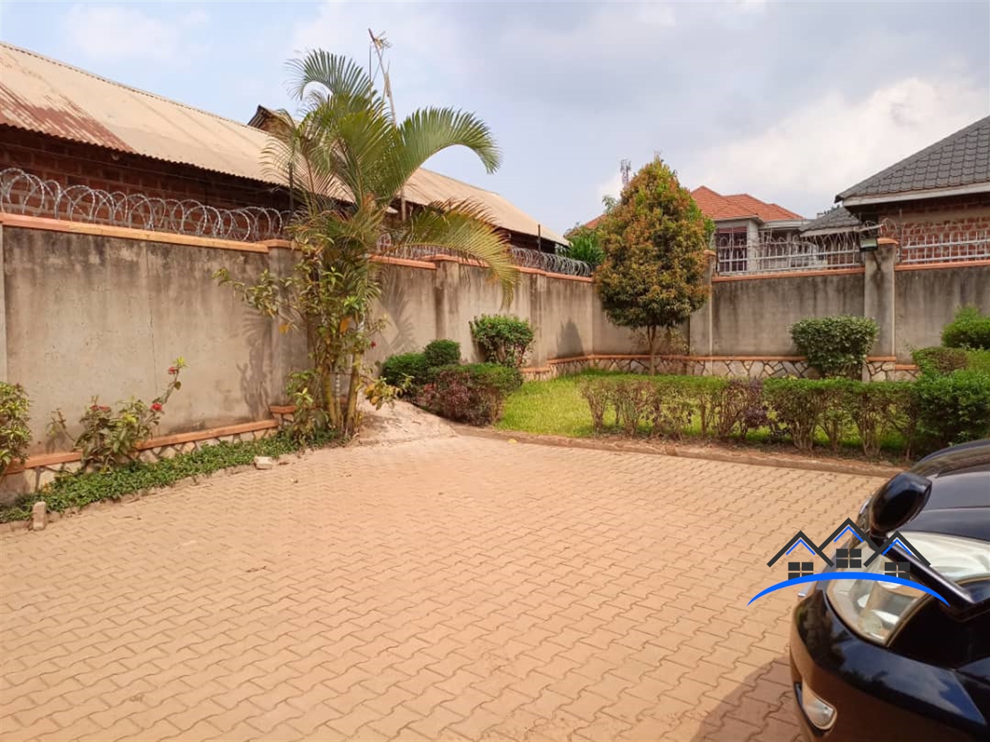 Bungalow for sale in Kyanja Wakiso