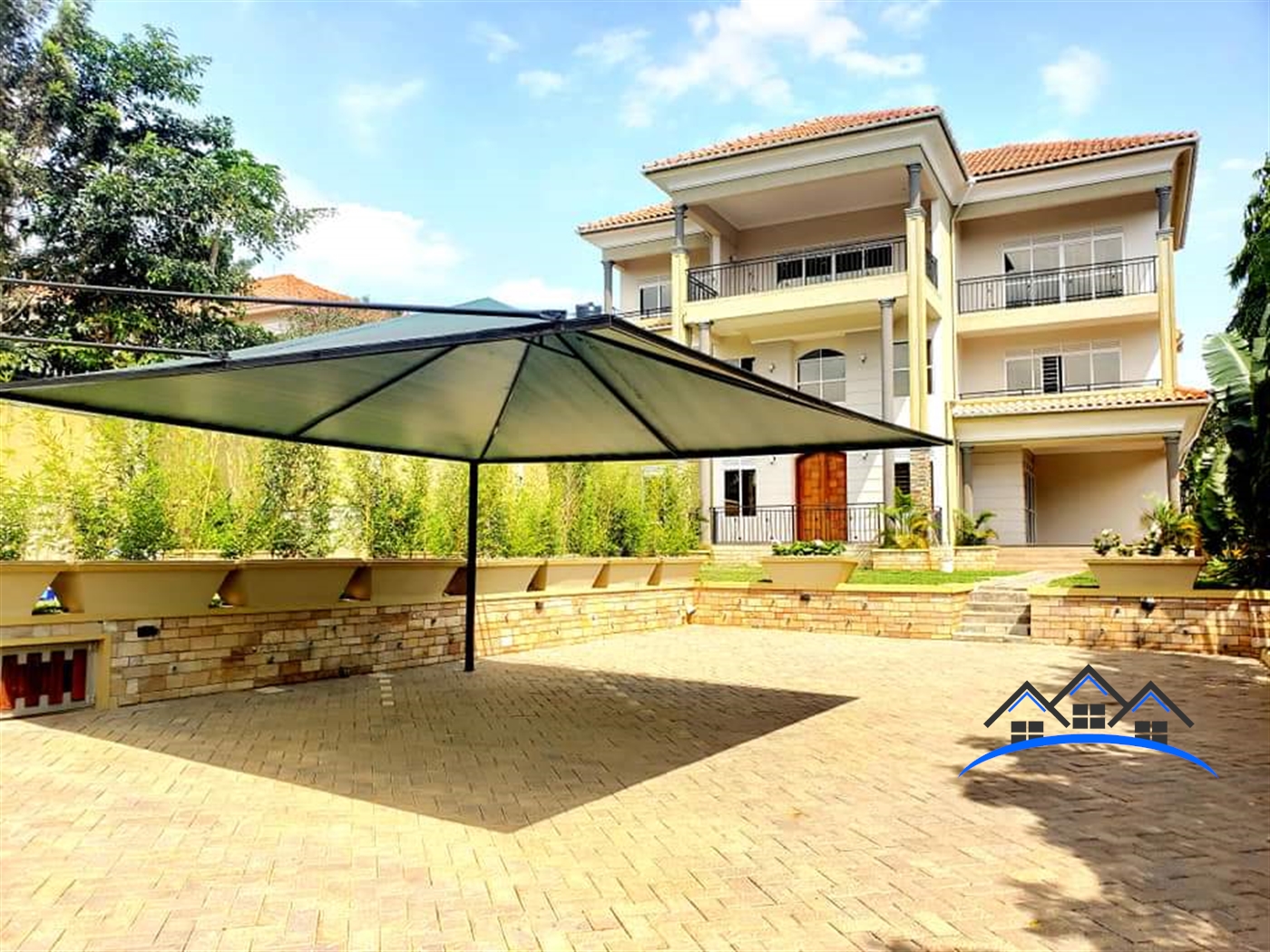 Mansion for sale in Muyenga Kampala