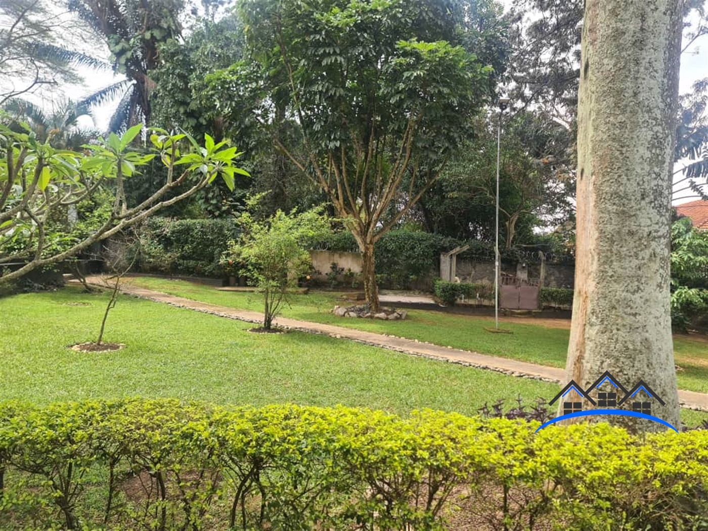 Duplex for sale in Bbunga Wakiso