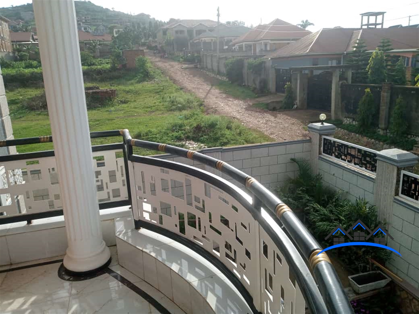 Duplex for sale in Kyebando Kampala