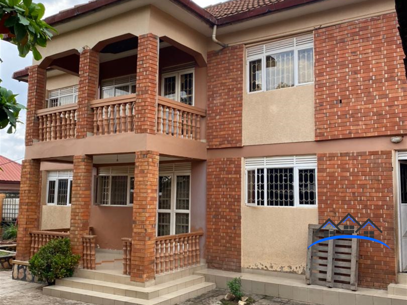 Duplex for sale in Kawempe Kampala