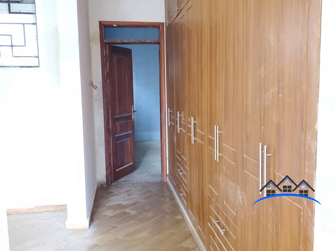 Duplex for sale in Kyanja Kampala