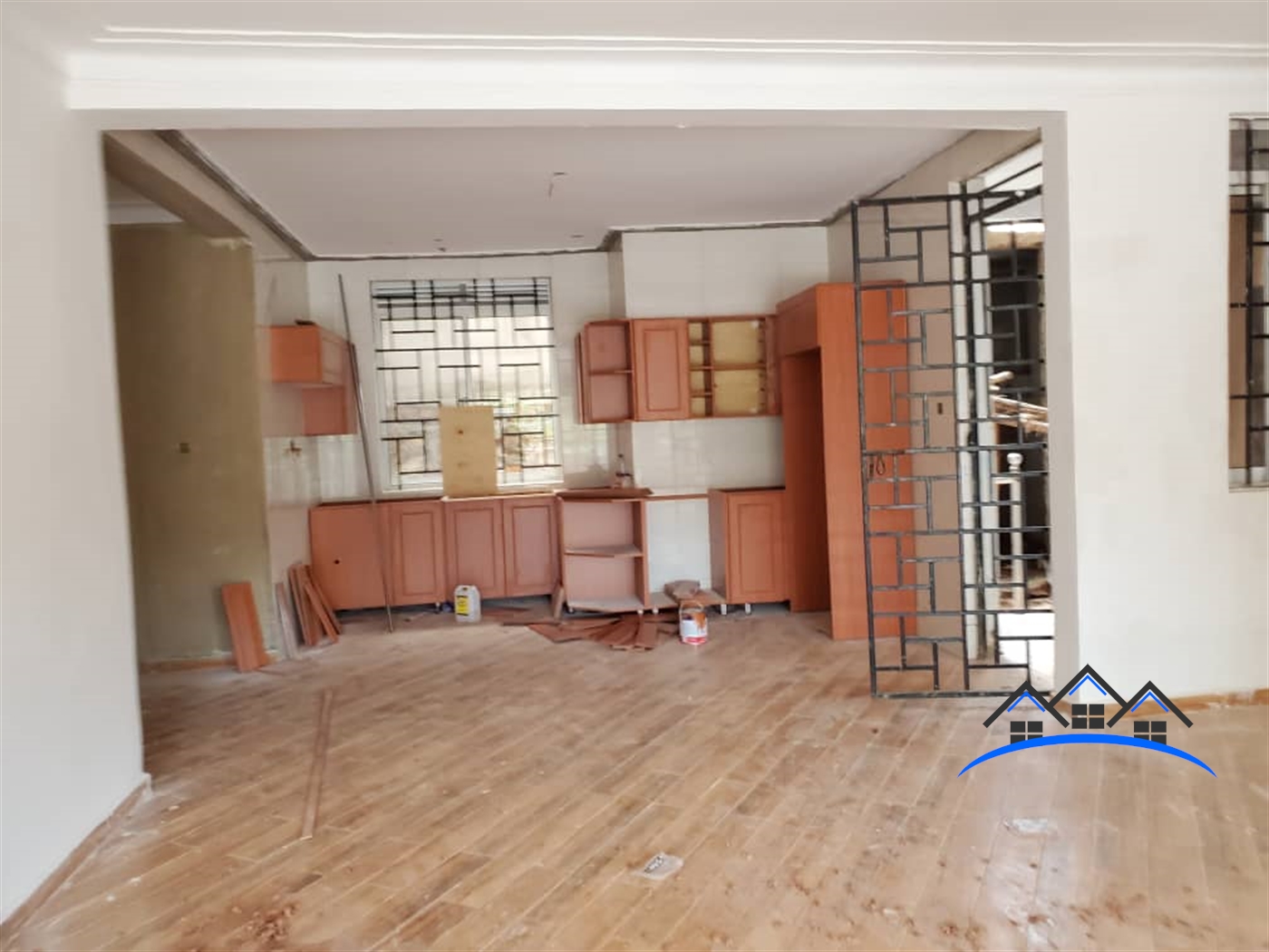 Duplex for sale in Kyanja Kampala