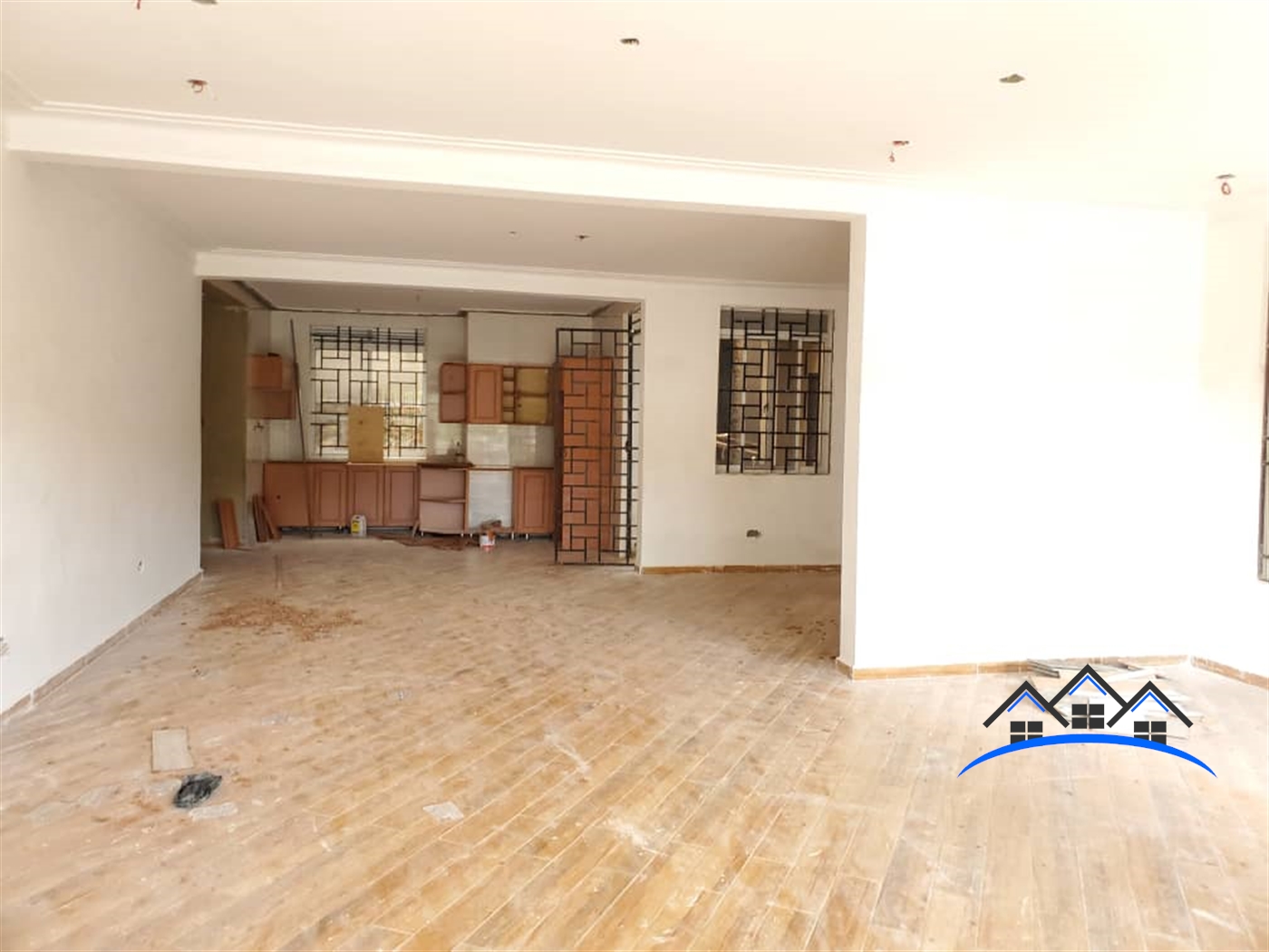 Duplex for sale in Kyanja Kampala