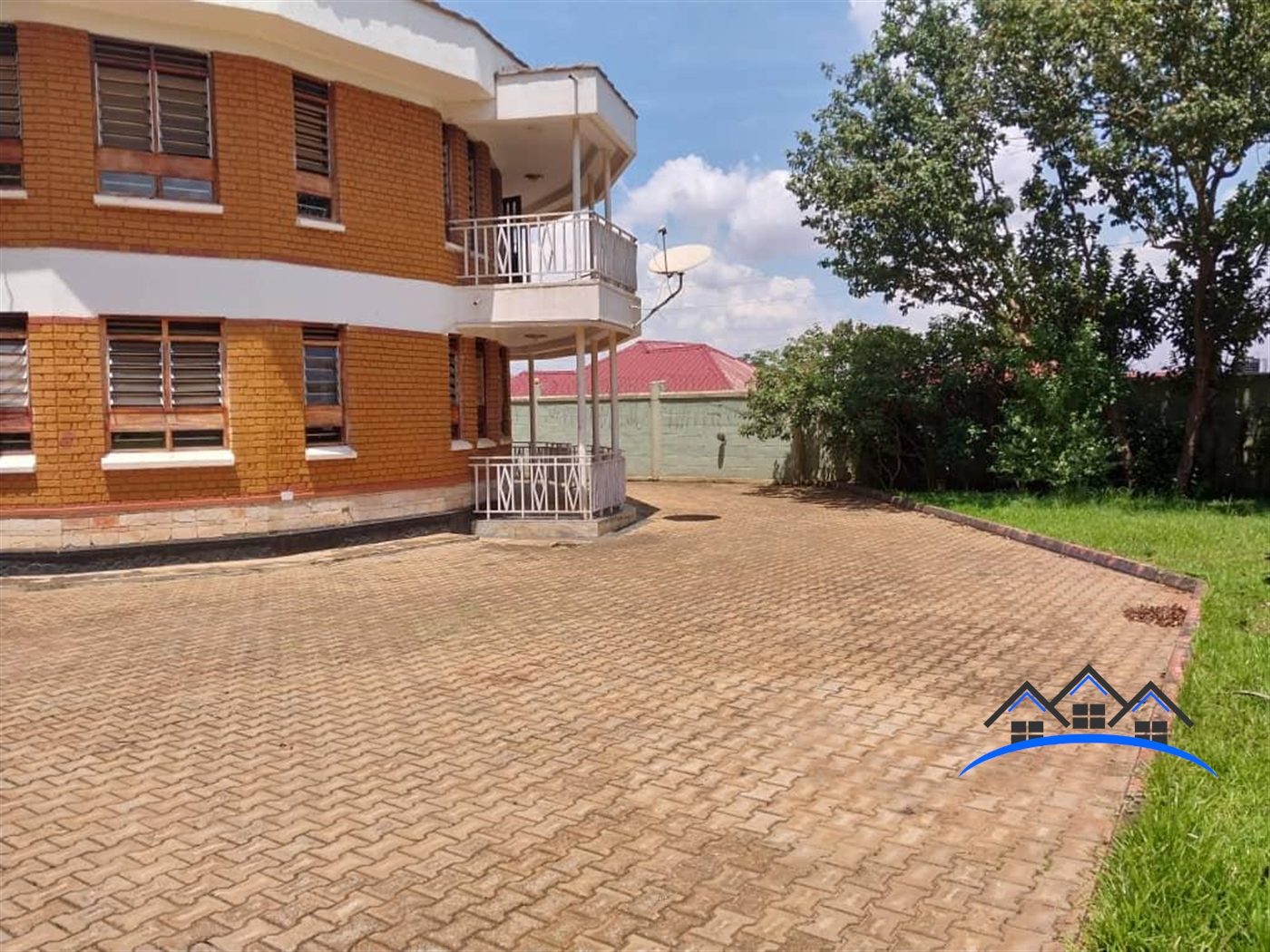 Mansion for sale in Bbunga Kampala