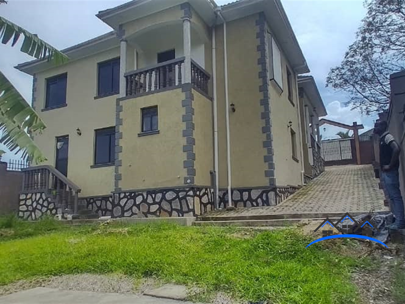 Duplex for sale in Sonde Mukono