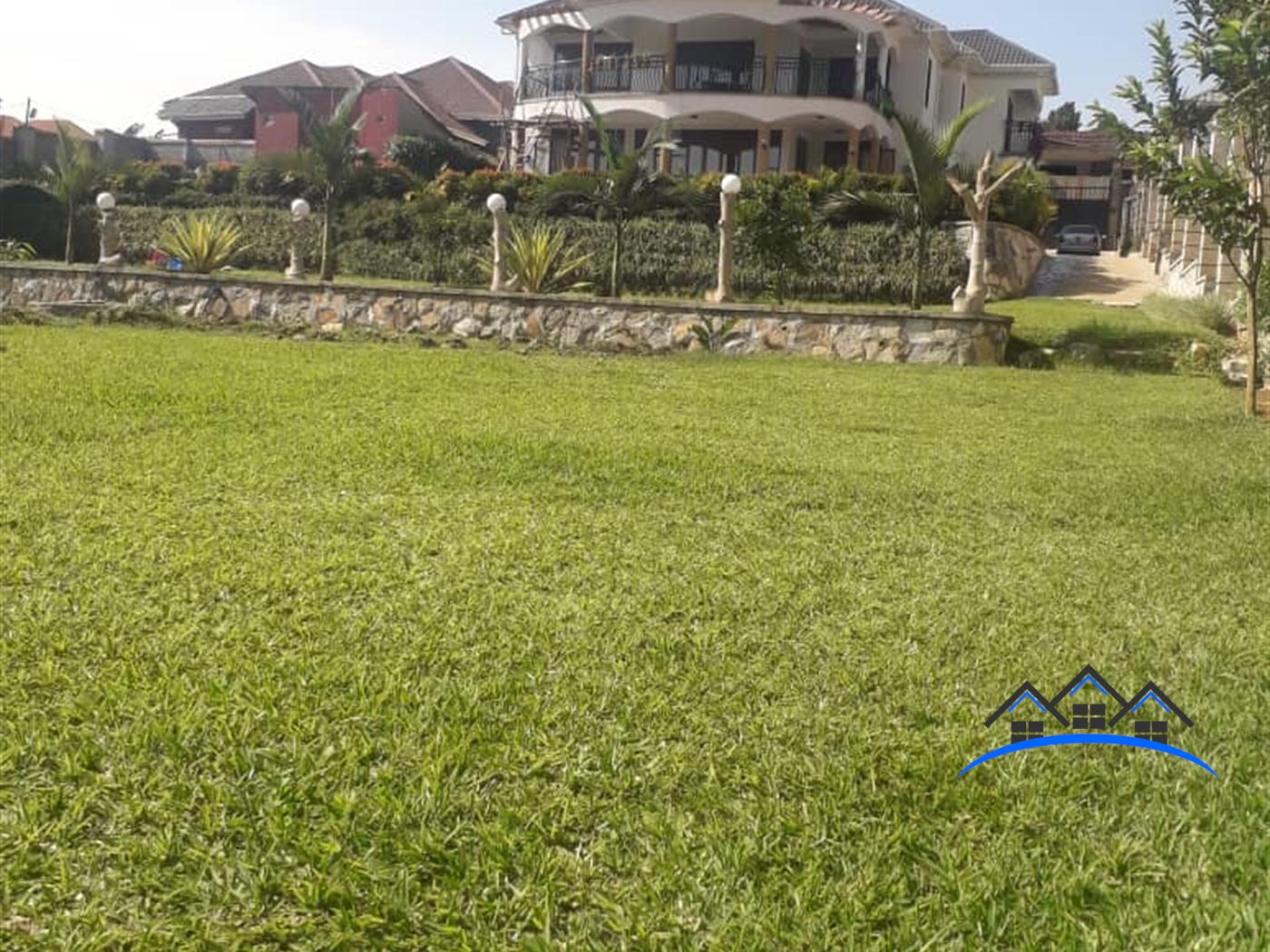 Mansion for sale in Gayaza Wakiso