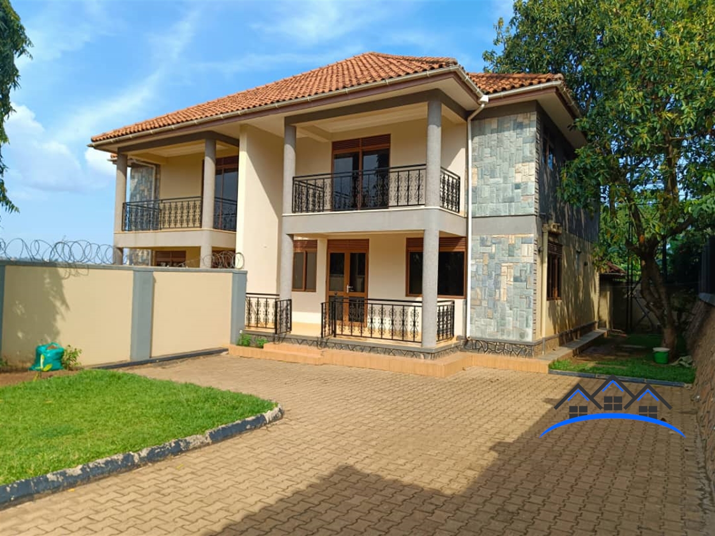 Storeyed house for sale in Muyenga Kampala