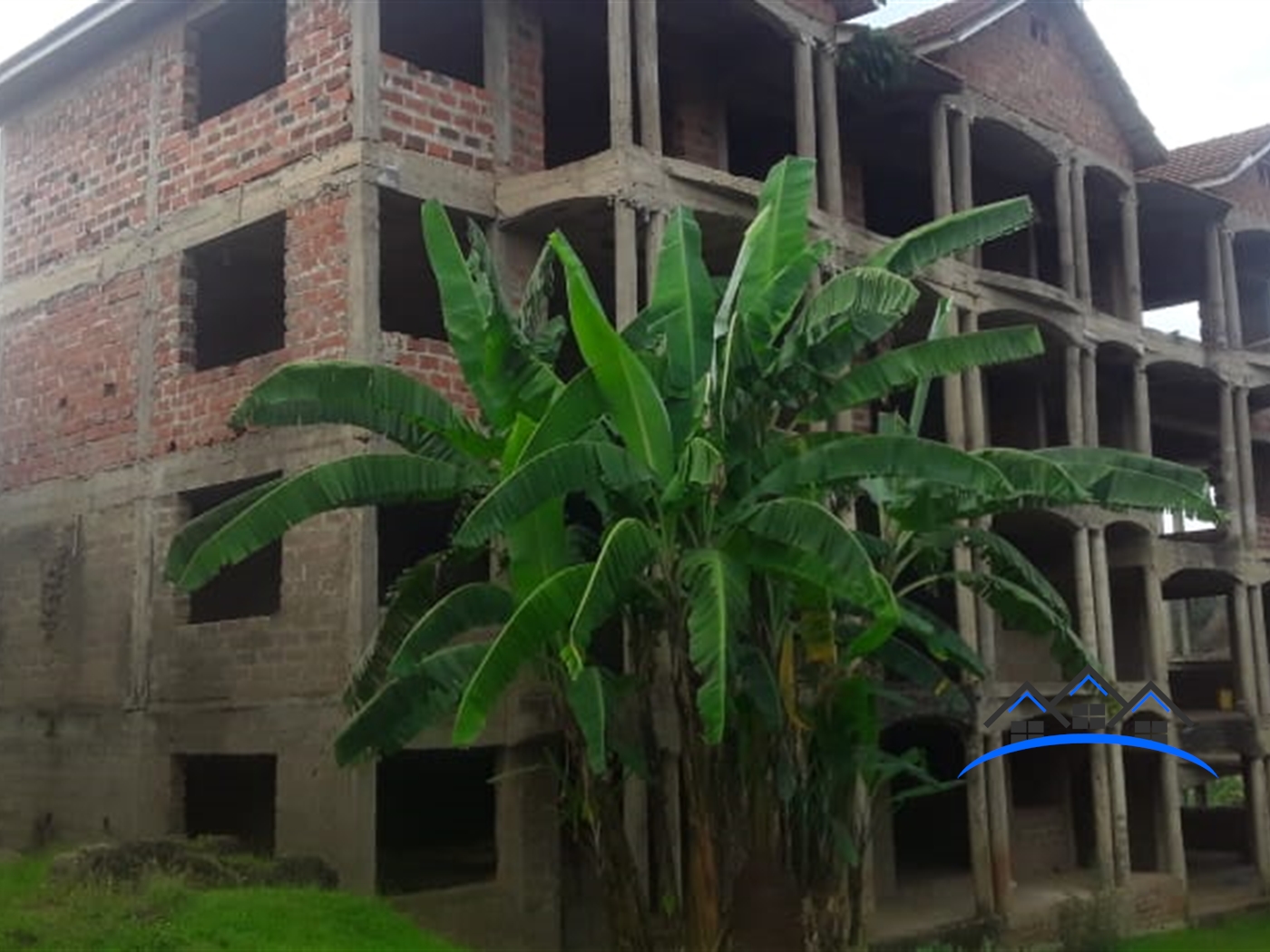 Commercial block for sale in Mbalestate Mbaale