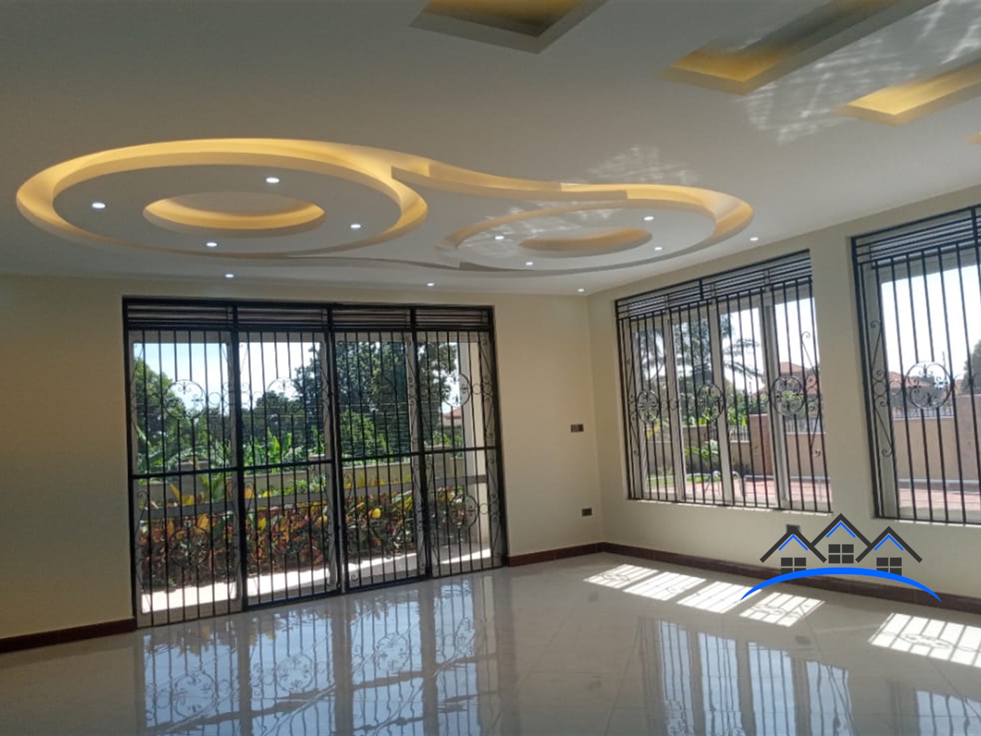 Mansion for sale in Munyonyo Kampala