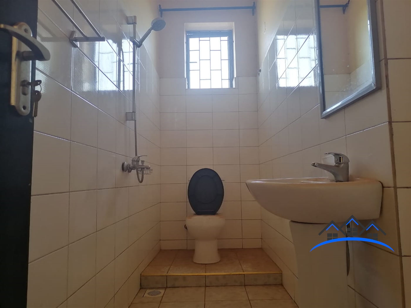 Bathroom (Toilet)