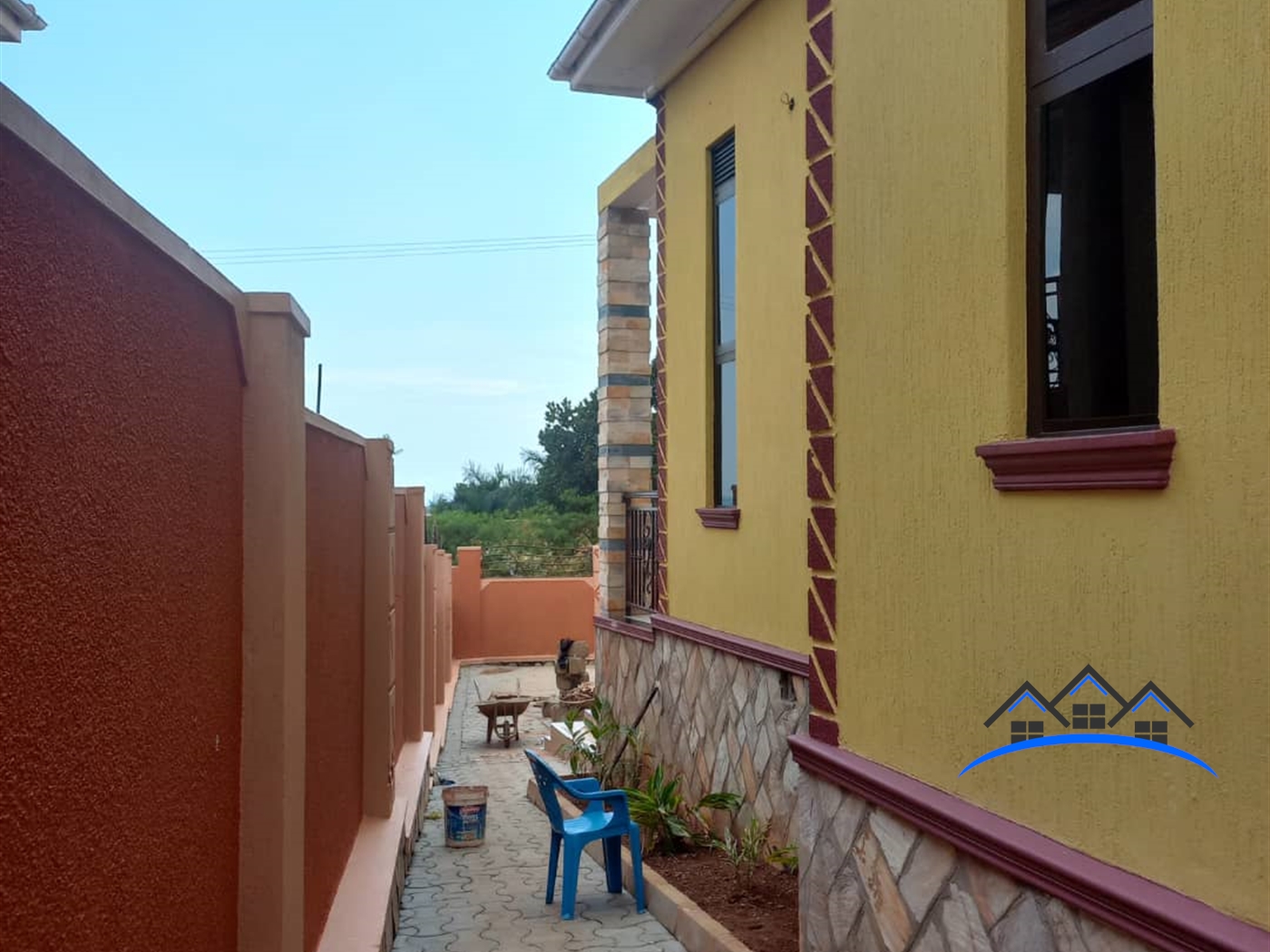 Bungalow for sale in Kitende Wakiso