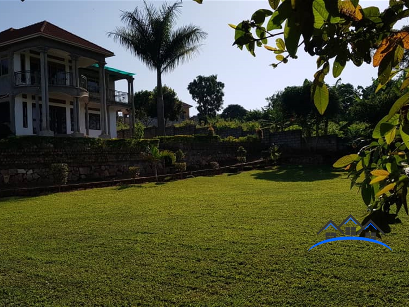 Mansion for sale in Akright Wakiso