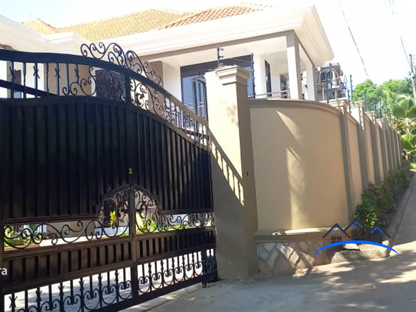 Mansion for sale in Muyenga Kampala