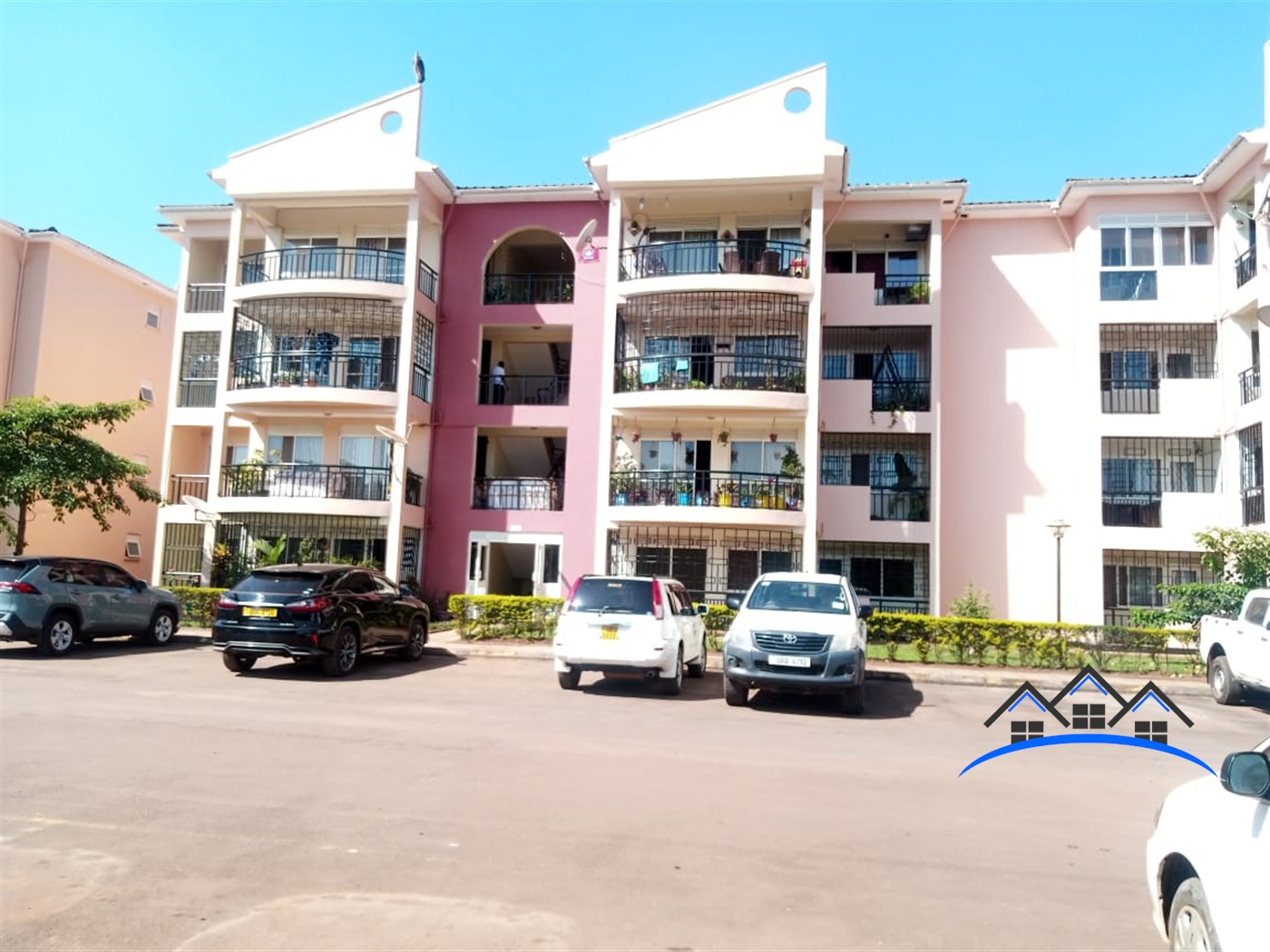 Apartment for sale in Bugoloobi Kampala