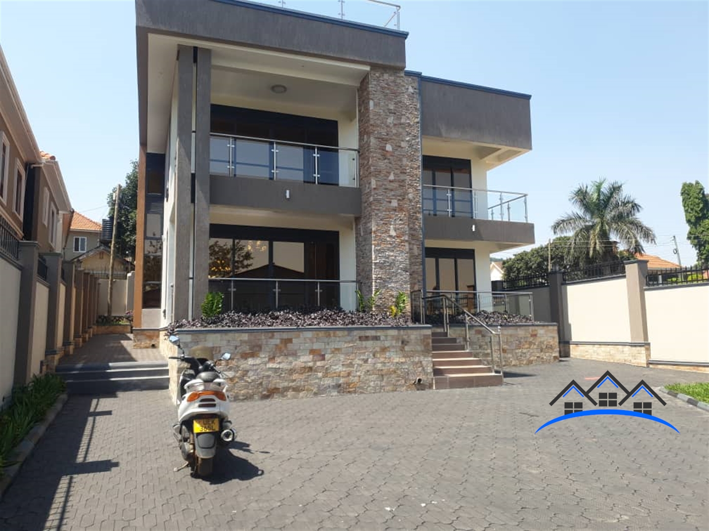 Mansion for sale in Munyonyo Kampala