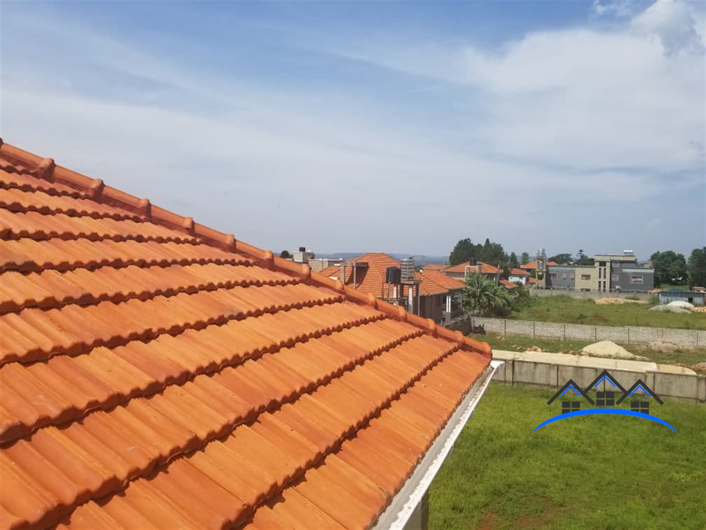 Mansion for sale in Bwebajja Wakiso