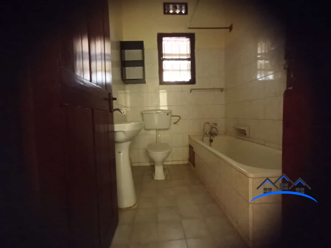 Bathroom (Toilet)