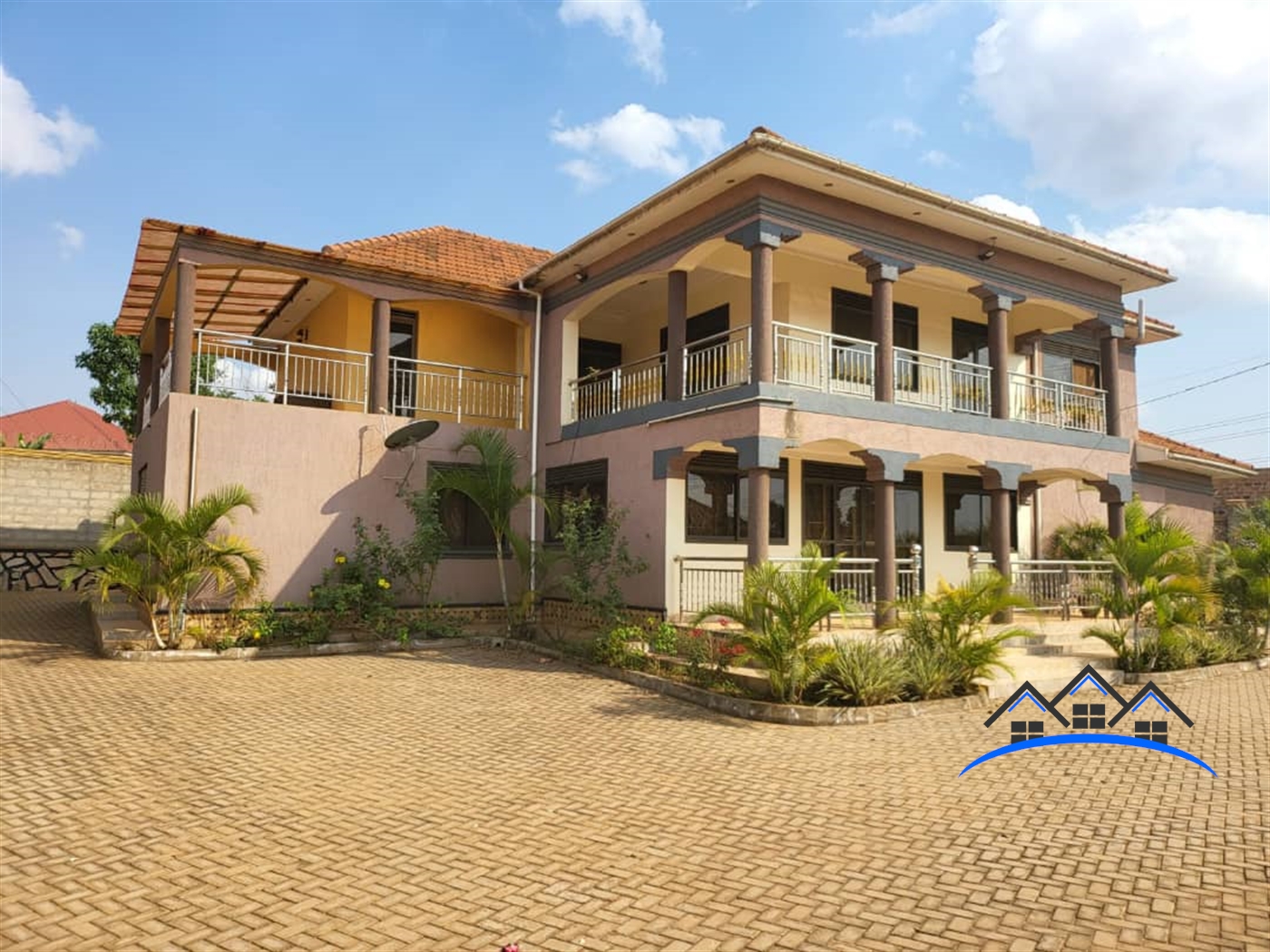Mansion for sale in Kawempe Wakiso