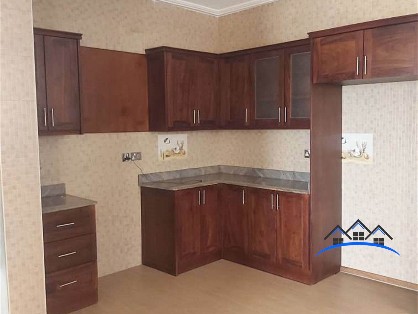 Duplex for sale in Kigo Wakiso