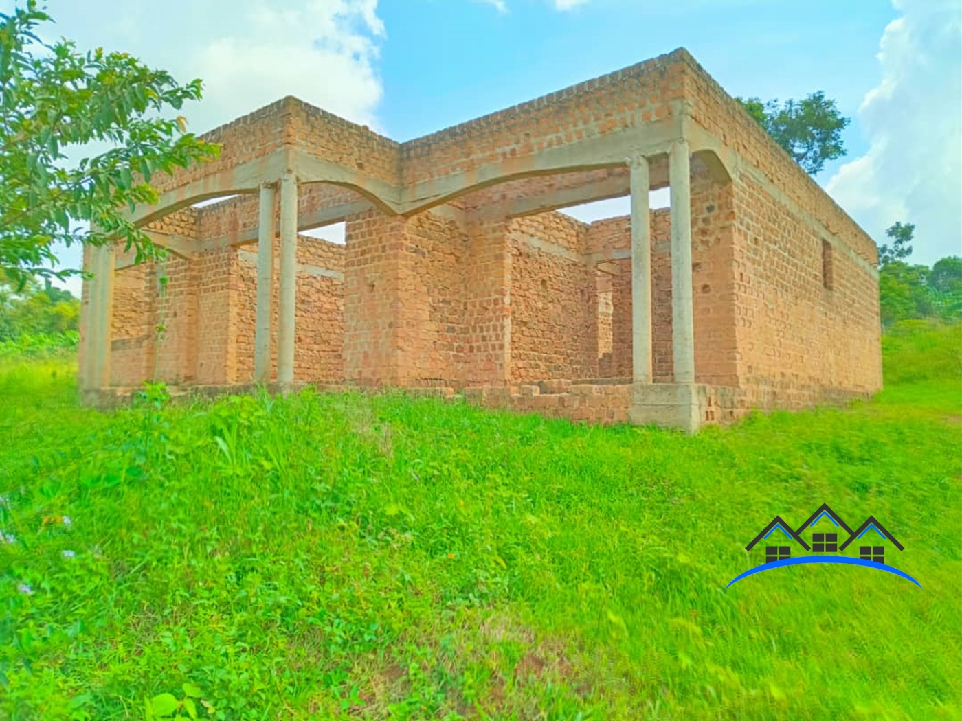 Shell House for sale in Namubiru Mukono