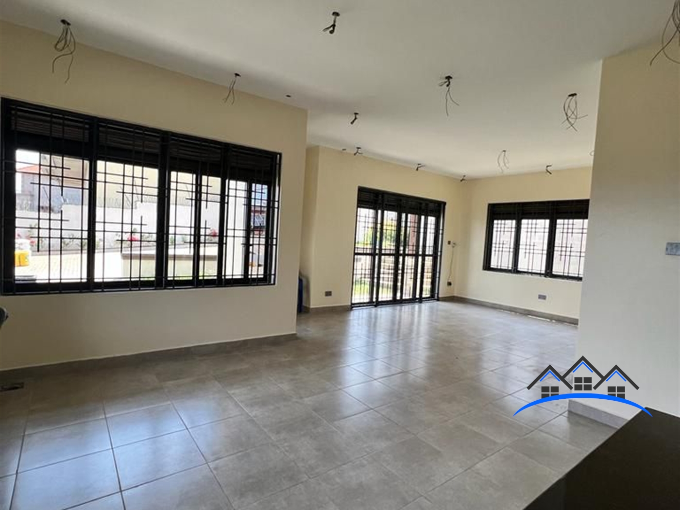 Storeyed house for sale in Bwebajja Wakiso