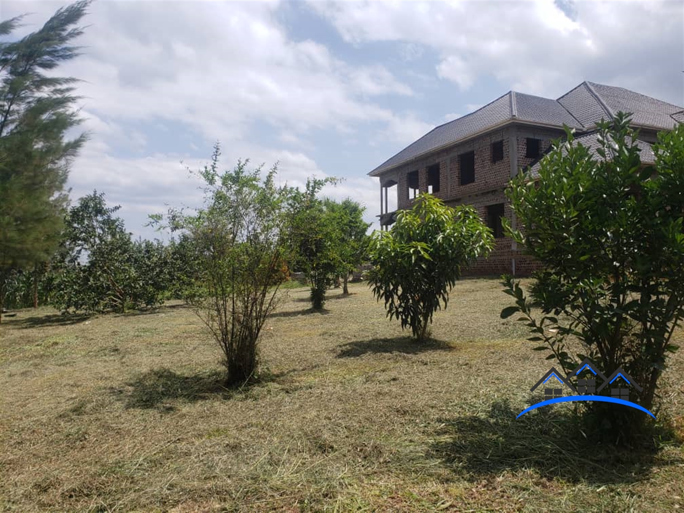 Mansion for sale in Matugga Luweero