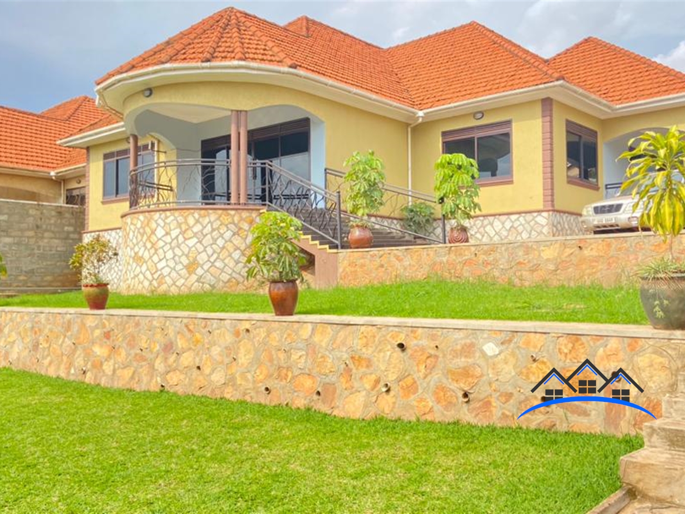 Mansion for sale in Mbalwa Kampala