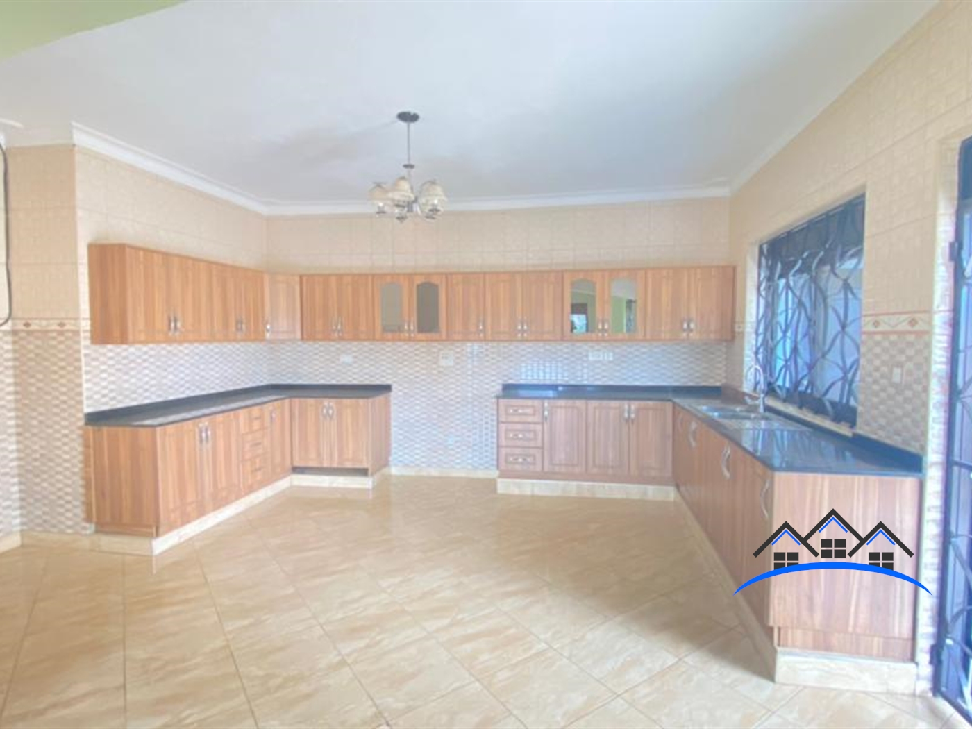 Mansion for sale in Mbalwa Kampala