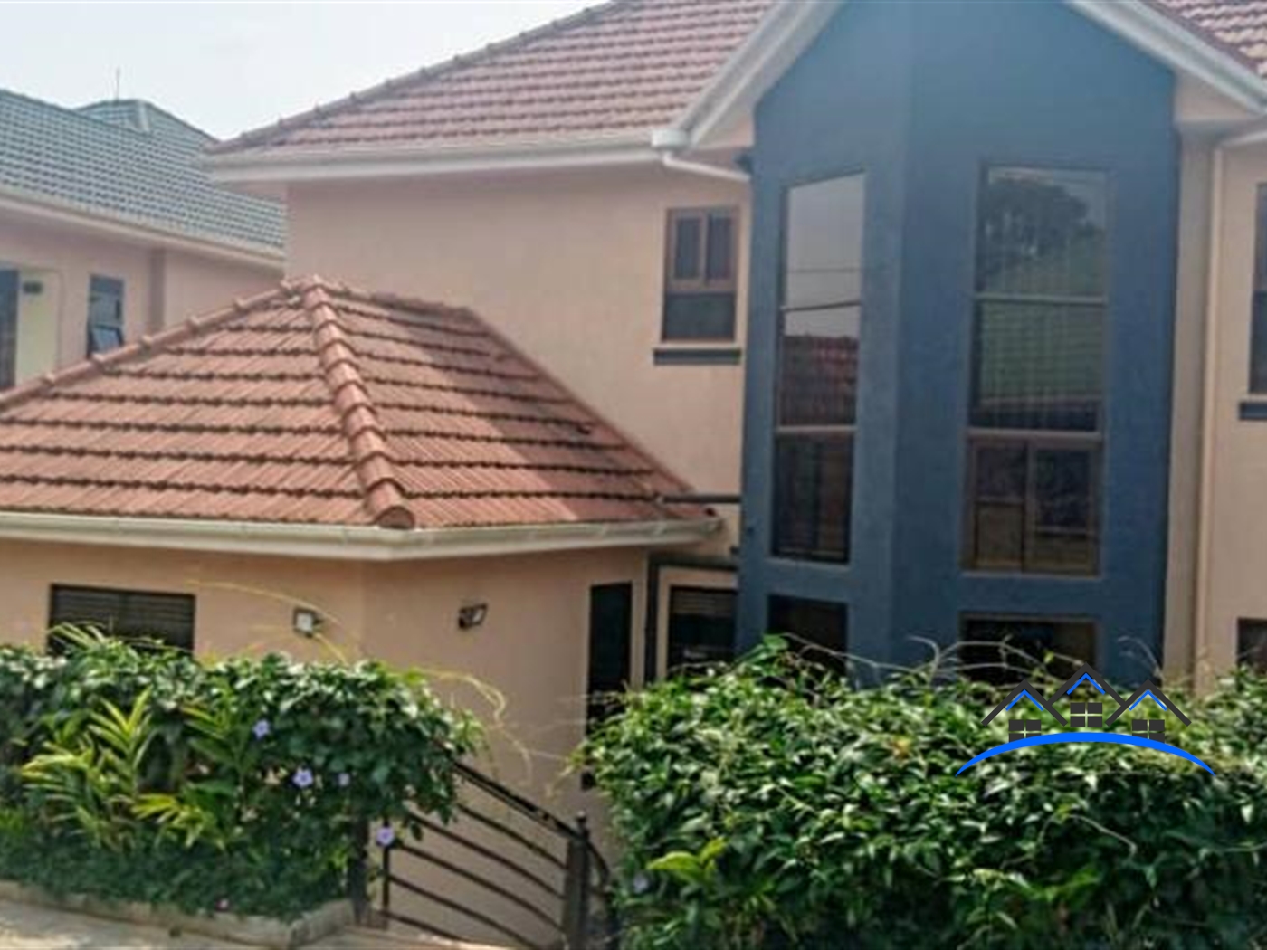Storeyed house for sale in Butenga Wakiso