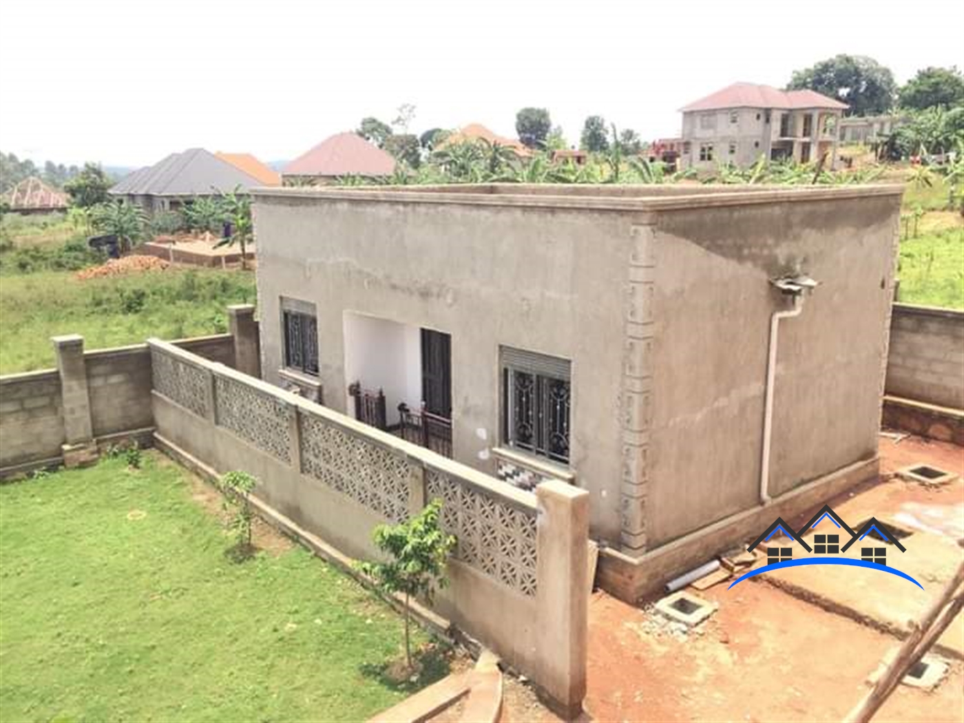 Storeyed house for sale in Ssenge Wakiso