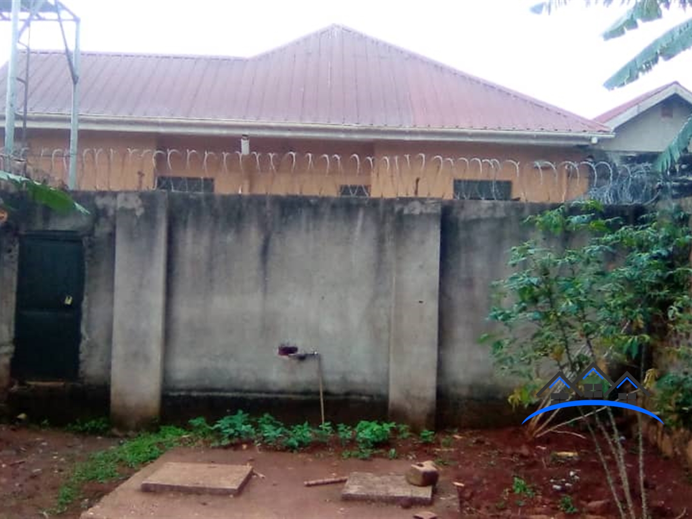 Bungalow for sale in Kitooro Wakiso